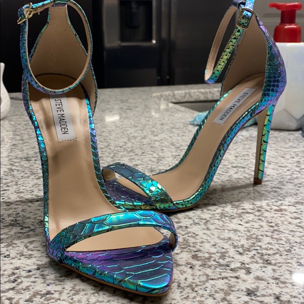 Steve Madden heals